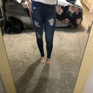 KanCan skinny jeans distressed